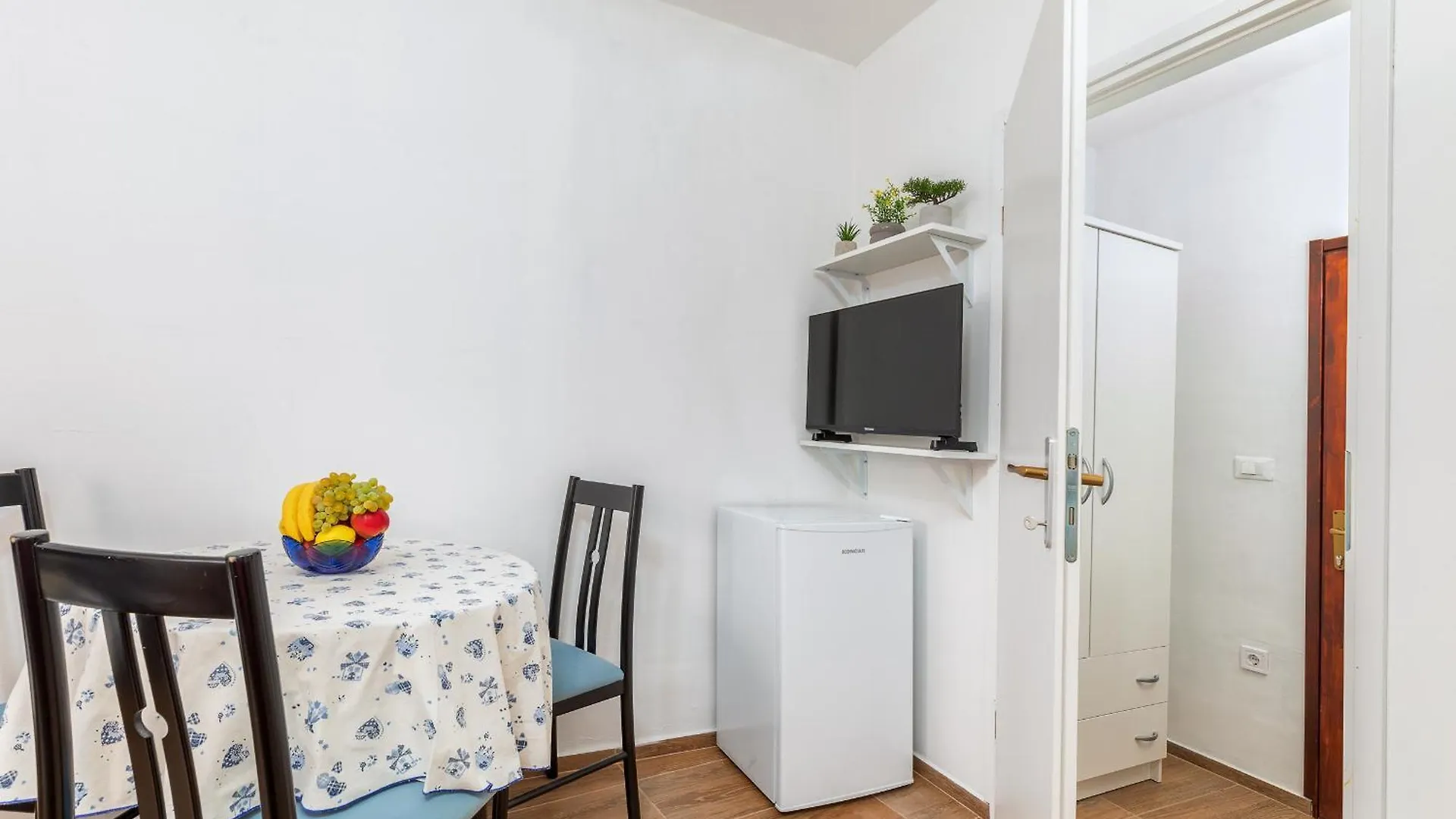 Studio Apartment Luciano In A Quiet Location With Parking And A Yard Fazana