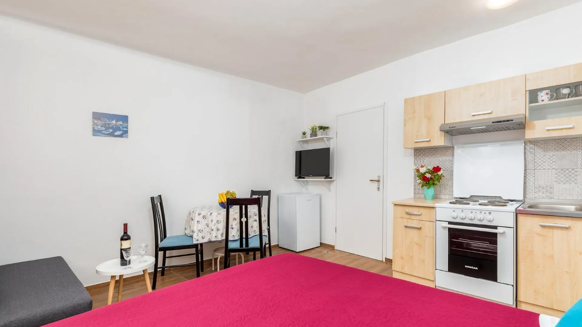 Studio Apartment Luciano In A Quiet Location With Parking And A Yard Fazana Croatia