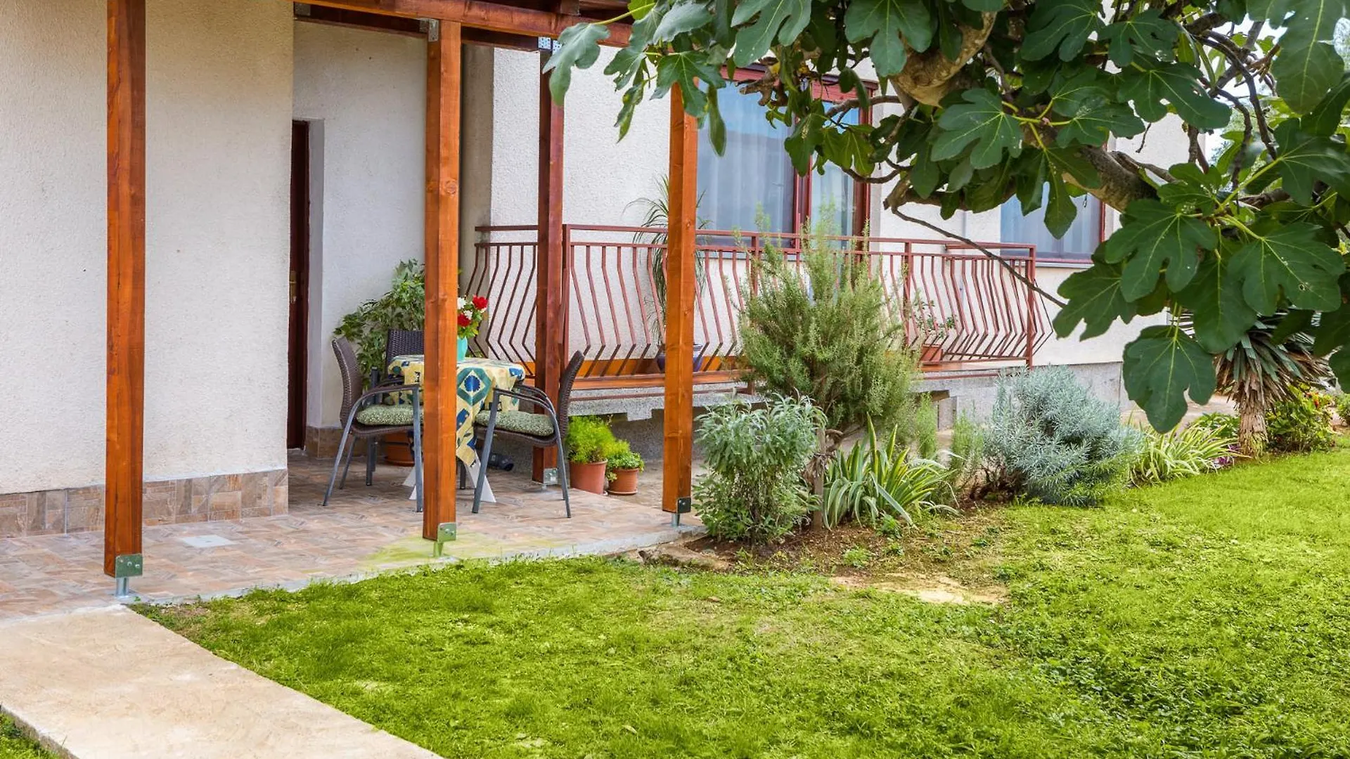 Studio Apartment Luciano In A Quiet Location With Parking And A Yard Fazana Croatia